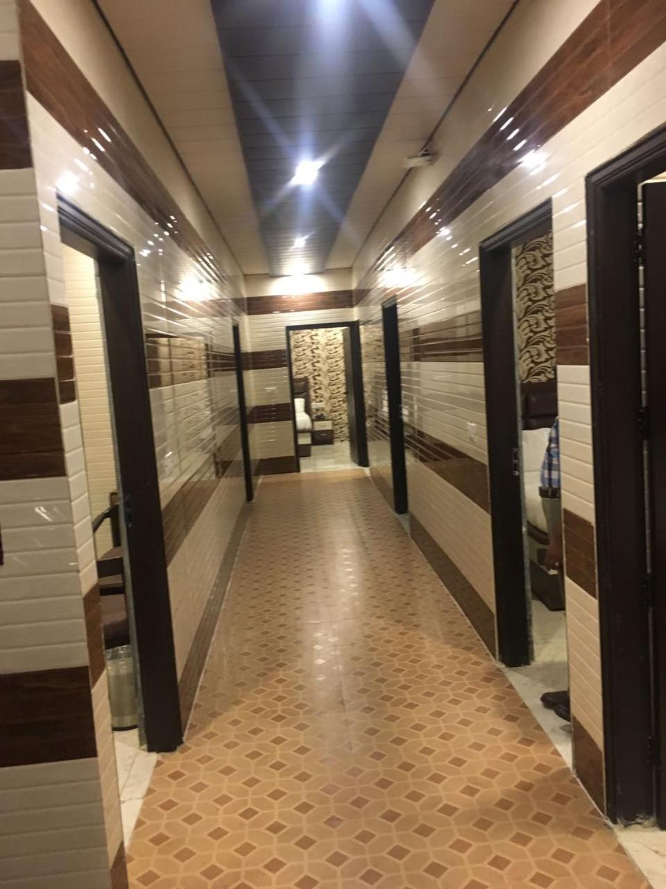 Hotel Holy City 암리차르 외부 사진